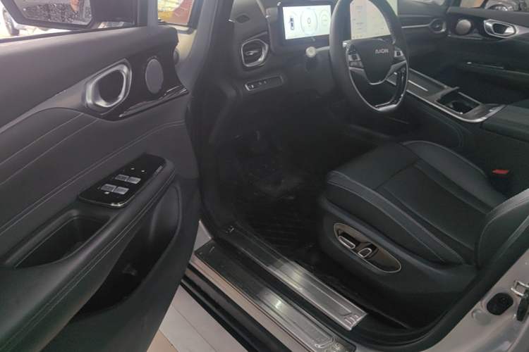 Used AION V 2024 Plus 70 Star Edition Ternary Lithium Driver Seat