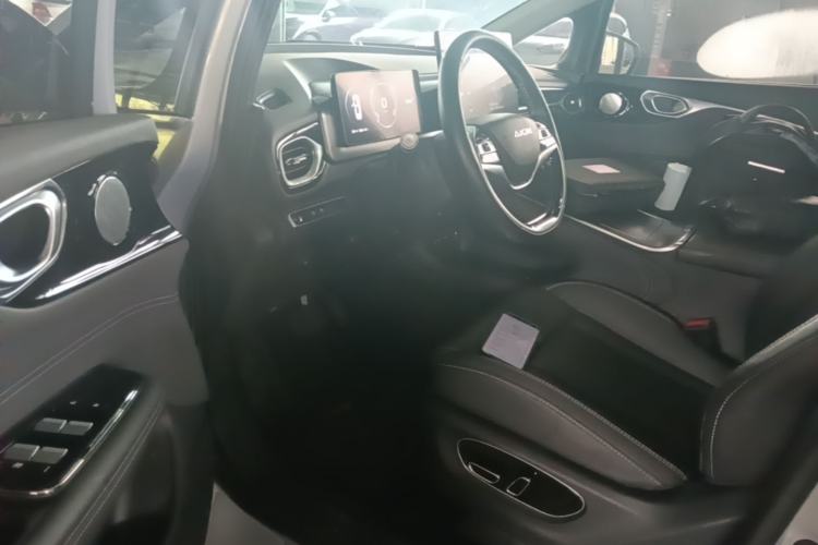 Used AION V 2024 Plus 70 Smart Edition Ternary Lithium Driver Seat