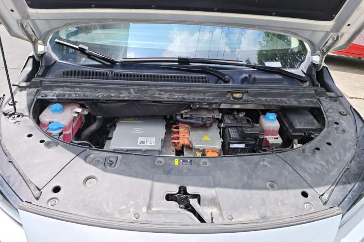 Used AION V 2024 Plus 70 Ultra-Charging Version Ternary Lithium Engine Bay