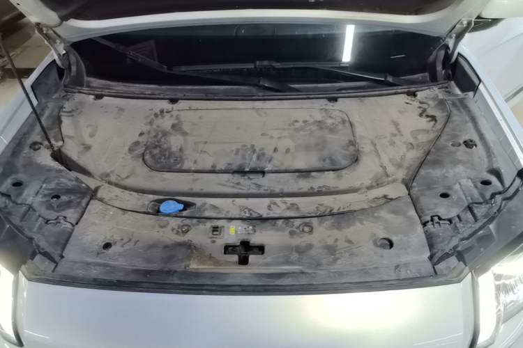 Used AION V 2024 Aion Tyrannosaurus 650 Smart Luxury Edition Engine Bay
