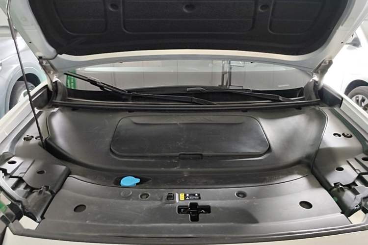 Used AION V 2024 Aion Tyrannosaurus 520 Smart Luxury Edition Engine Bay