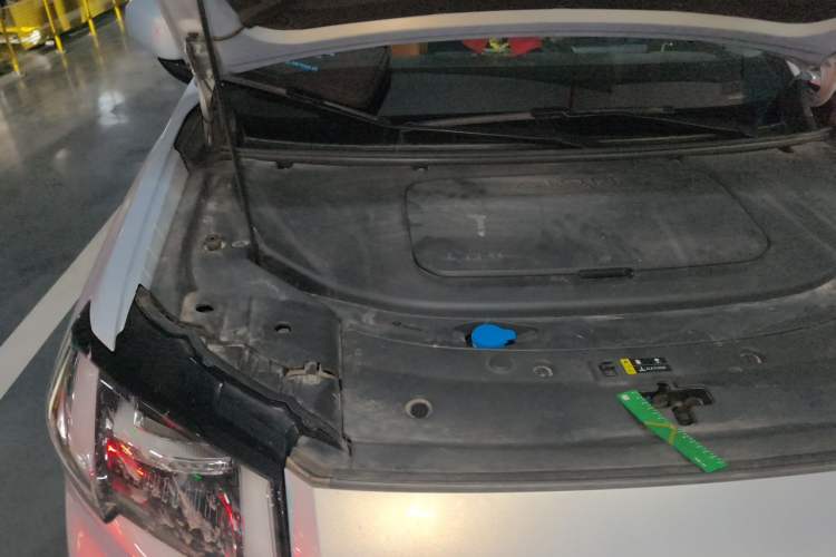 Used AION V 2024 Aion Tyrannosaurus 650 Smart Premium Edition Engine Bay Right