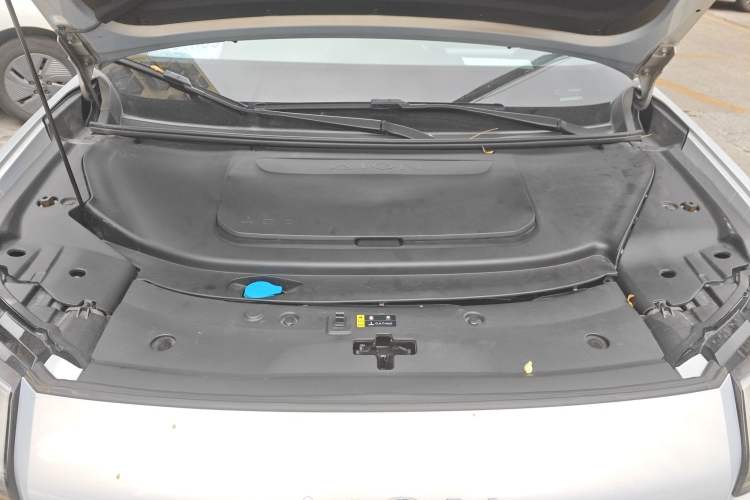Used AION V 2024 Aion Tyrannosaurus 650 Smart Luxury Edition Engine Bay