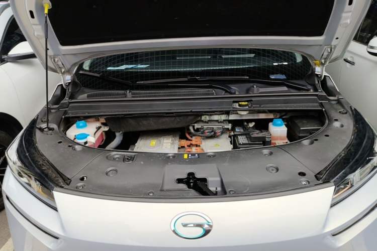 Used AION V 2024 Plus 70 Star Edition Lithium Iron Phosphate Engine Bay