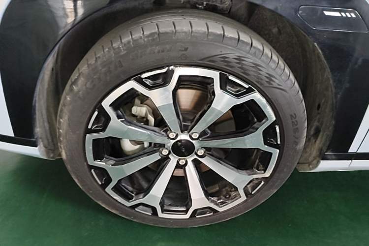 Used AION V 2024 Aion Tyrannosaurus 520 Smart Luxury Edition Exterior 4