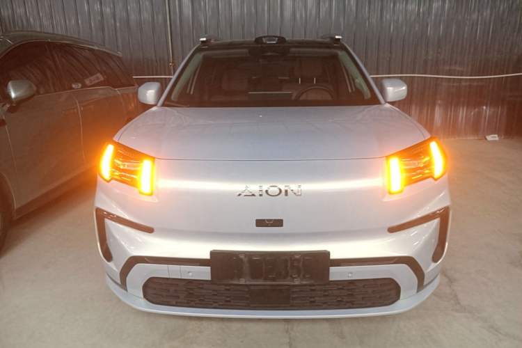 Used AION V 2024 Aion Tyrannosaurus 650 LiDAR Edition Front