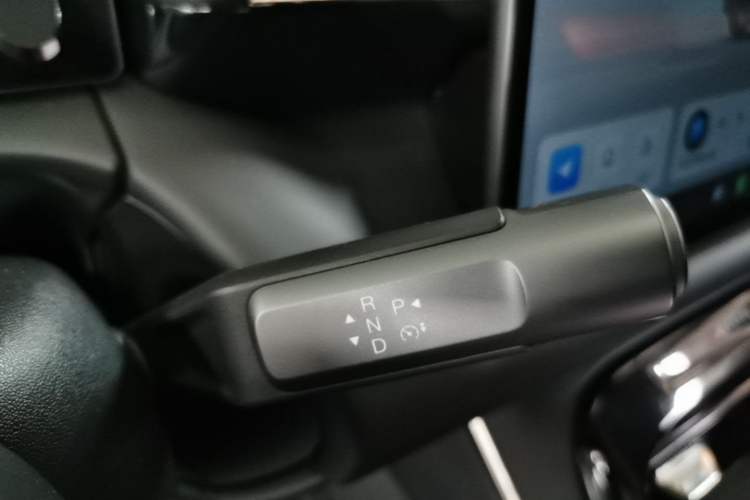 Used AION V 2024 Aion Tyrannosaurus 520 Smart Enjoy Edition Gear Lever