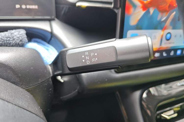 Used AION V 2024 Aion Tyrannosaurus 650 LiDAR Edition Gear Lever