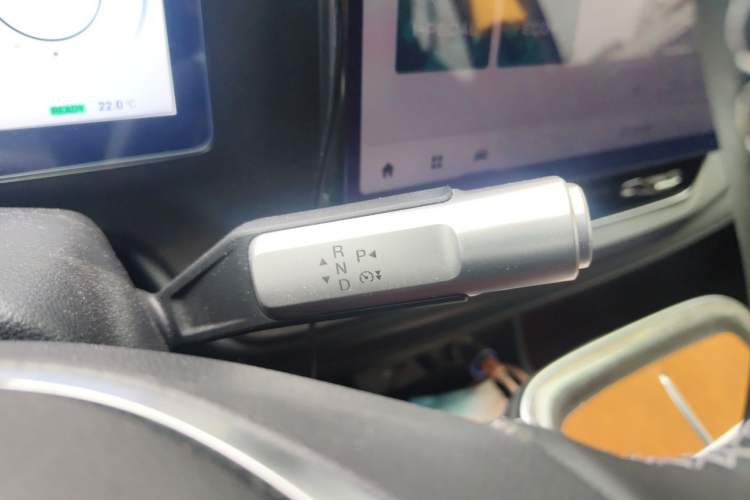 Used AION V 2024 Plus 70 Star Edition Ternary Lithium Gear Lever