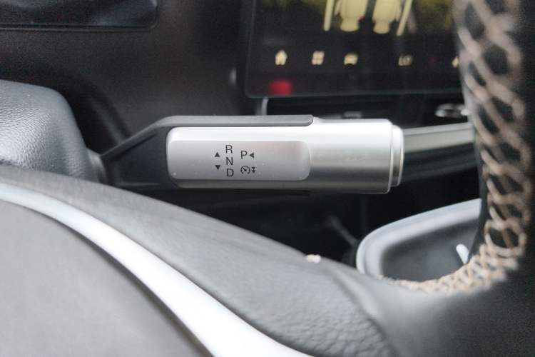 Used AION V 2024 Plus 70 Star Edition Lithium Iron Phosphate Gear Lever