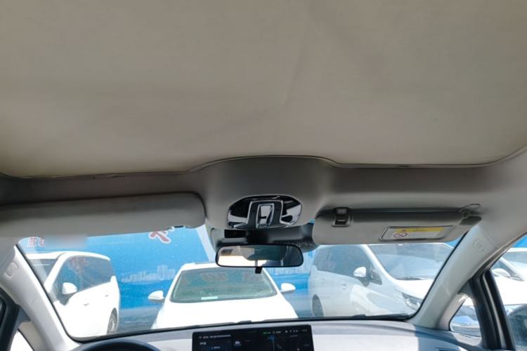 Used AION V 2024 Plus 80 Tech Edition Ternary Lithium Headliner