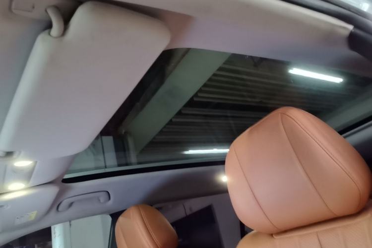 Used AION V 2024 Aion Tyrannosaurus 650 Smart Luxury Edition Headliner