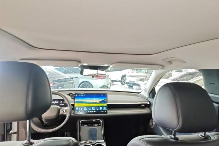 Used AION V 2024 Aion Tyrannosaurus 520 Smart Luxury Edition Headliner