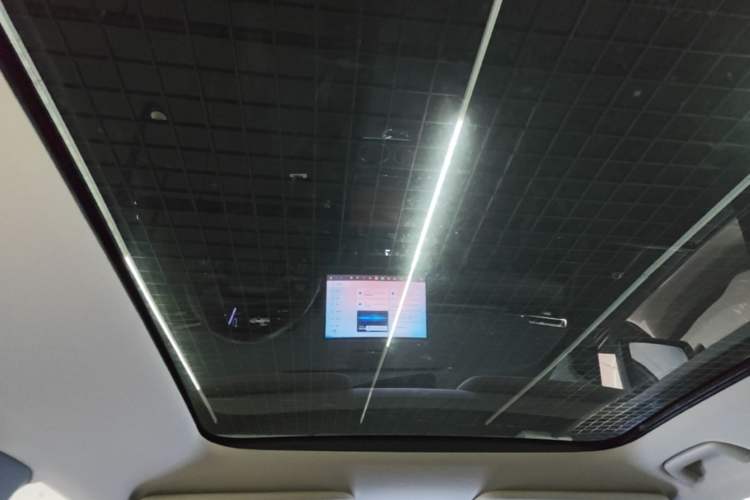 Used AION V 2024 Aion Tyrannosaurus 650 Smart Premium Edition Headliner