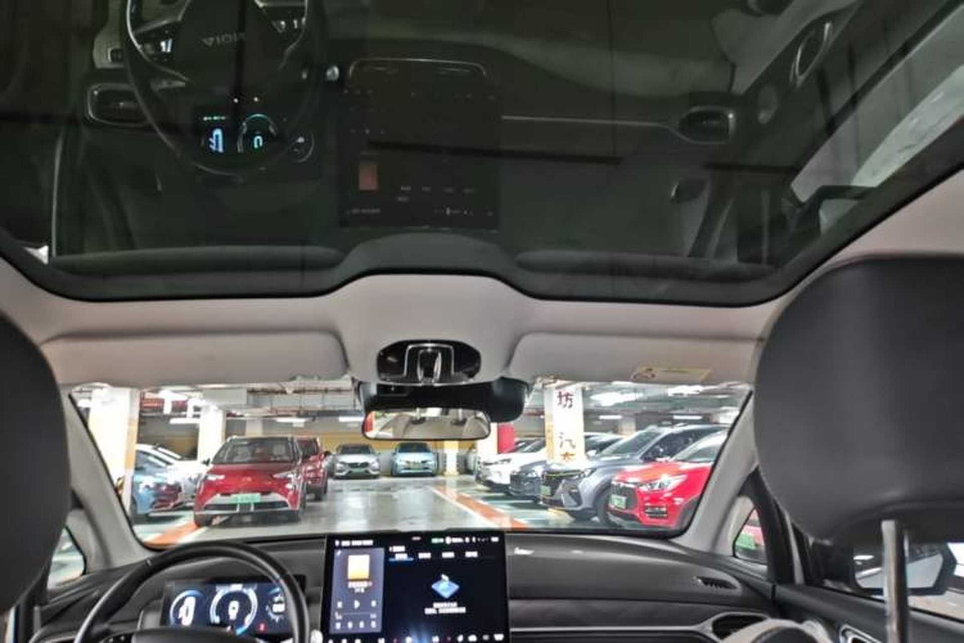 Used AION V 2024 Plus 80 Tech Edition Ternary Lithium Headliner