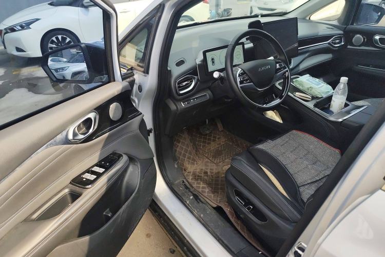 Used AION V 2024 Plus 70 Star Edition Ternary Lithium Interior 2