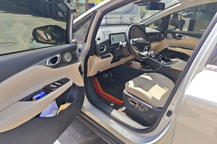 Used AION V 2024 Plus 80 Star Edition Ternary Lithium Interior 3