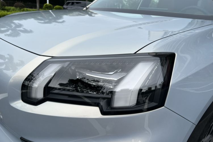 Used AION V 2024 Aion Tyrannosaurus 650 Smart Premium Edition Left Front Headlight