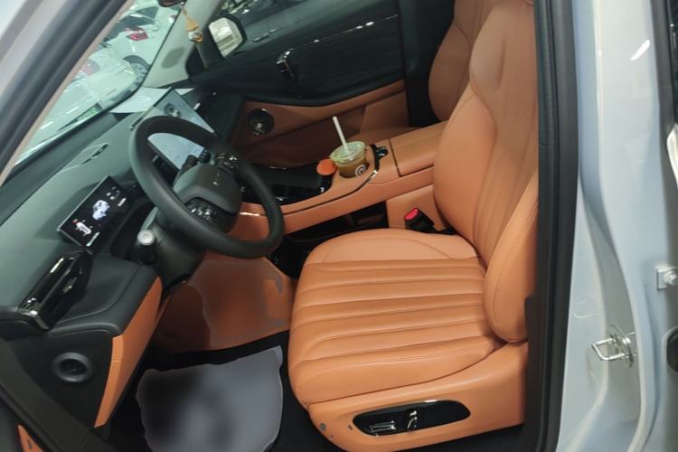 Used AION V 2024 Aion Tyrannosaurus 520 Smart Luxury Edition Left Front Seat