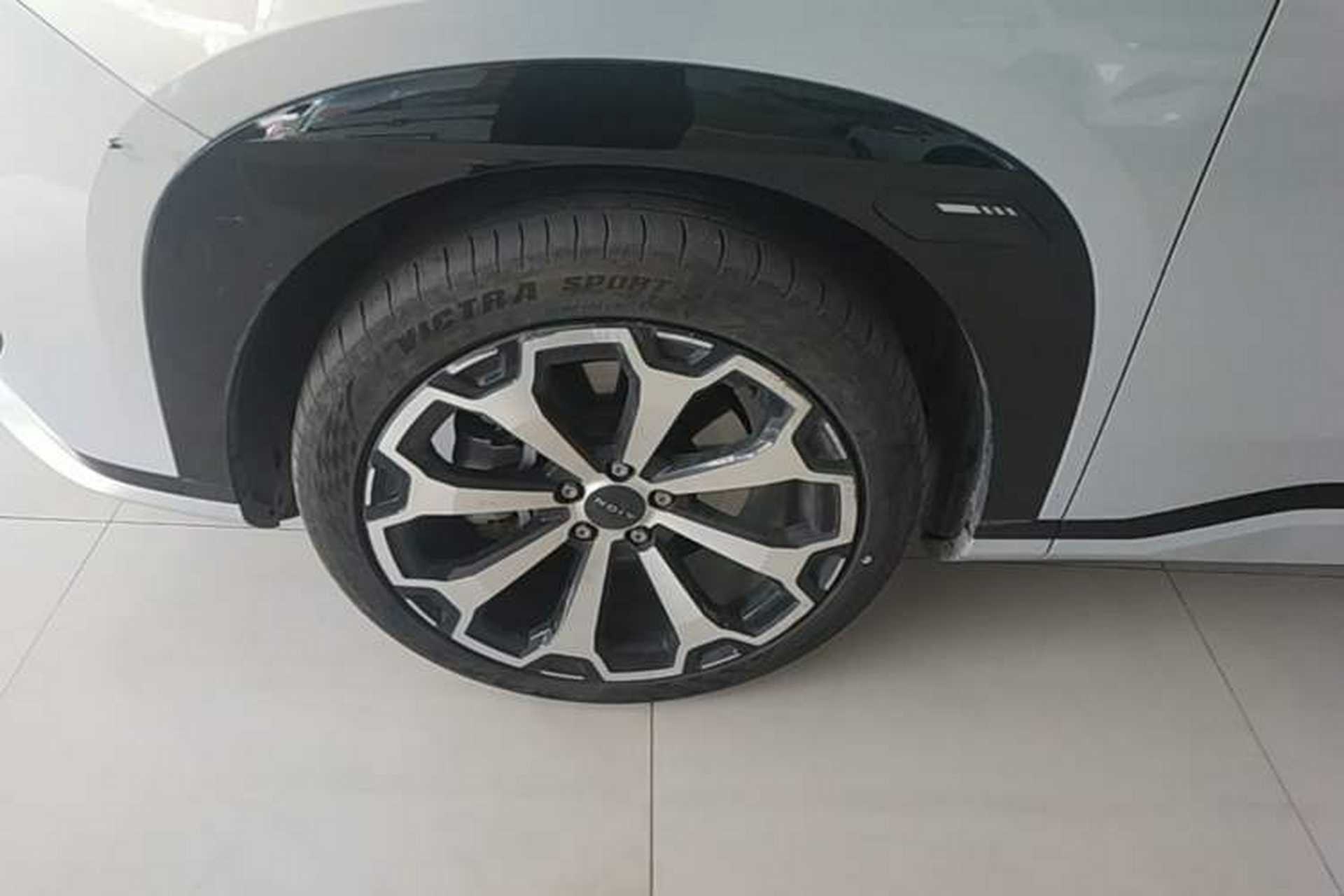 Used AION V 2024 Aion Tyrannosaurus 520 Intelligent Premium Edition Left Front Wheel Hub
