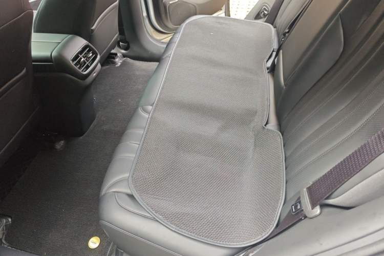 Used AION V  Left Rear Seat