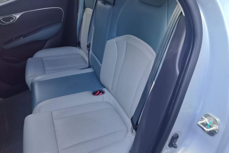 Used AION V 2024 Plus 70 Star Edition Ternary Lithium Left Rear Seat