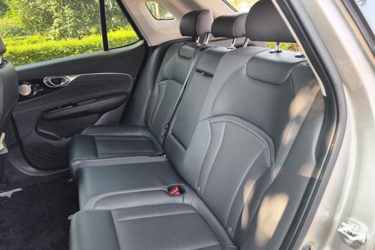 Used AION V 2024 Plus 70 Star Edition Lithium Iron Phosphate Left Rear Seat