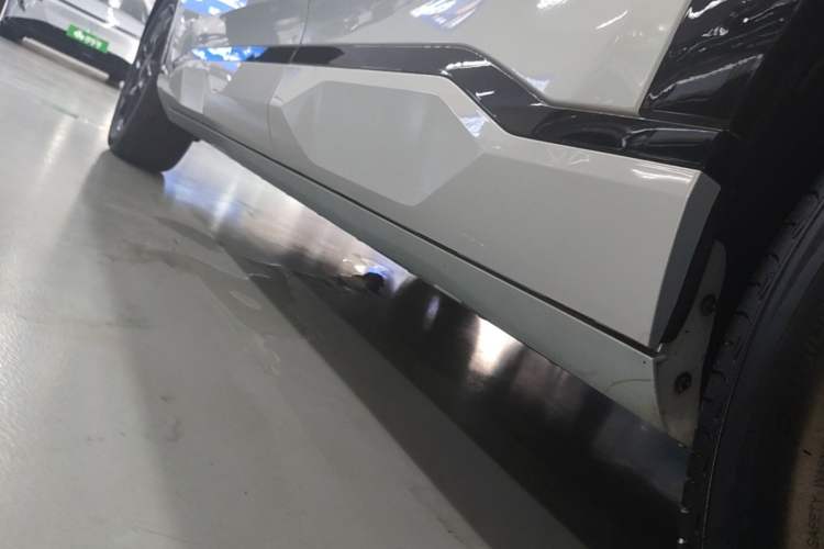 Used AION V 2024 Aion Tyrannosaurus 520 Smart Enjoy Edition Left Side Sill