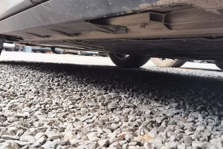 Used AION V 2024 Plus 70 Star Edition Lithium Iron Phosphate Left Side Sill