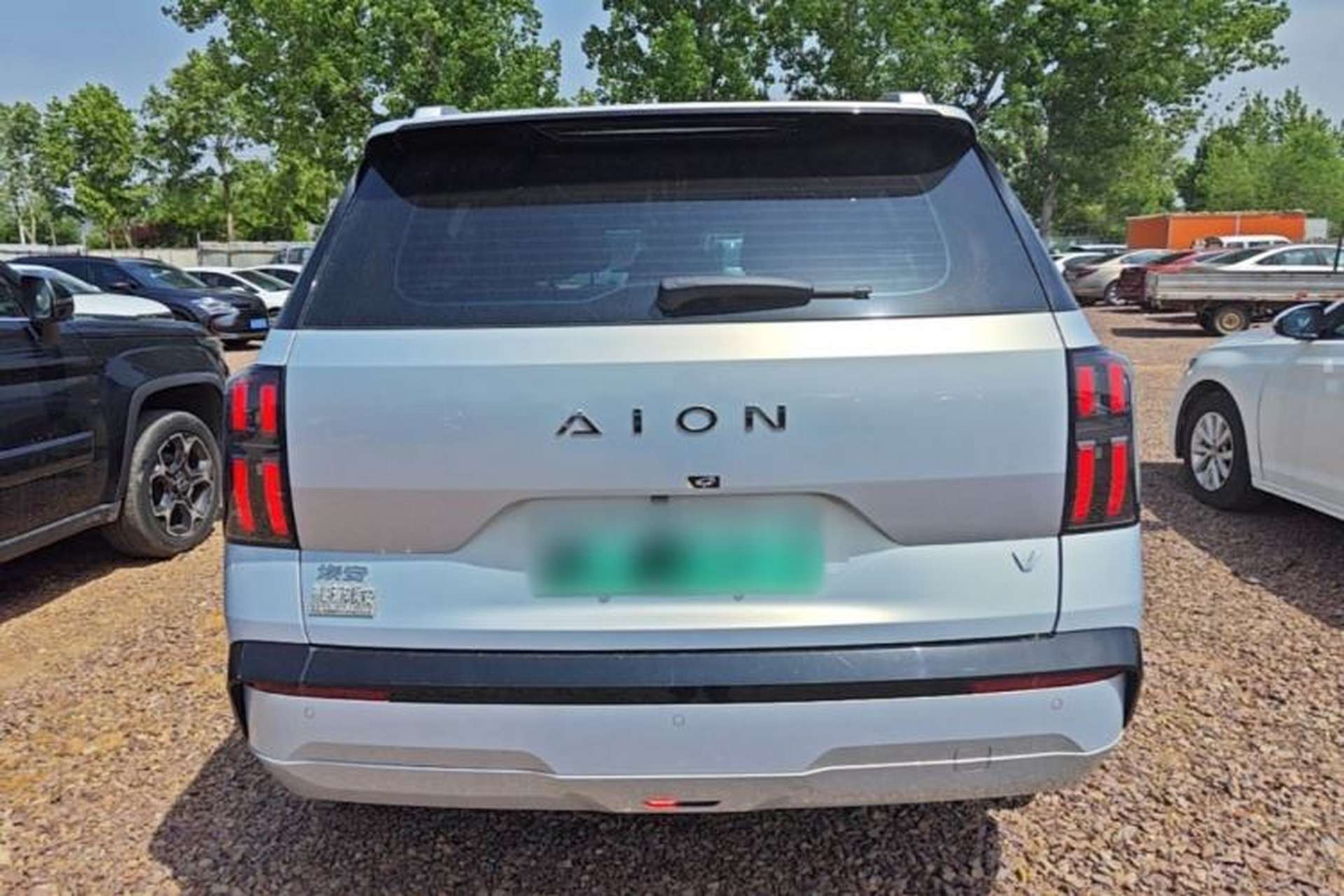 Used AION V 2024 Aion Tyrannosaurus 650 Smart Premium Edition Rear
