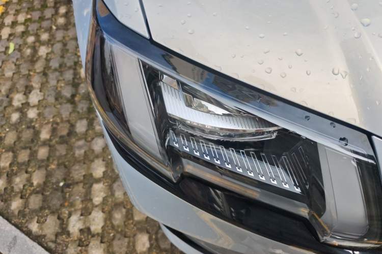 Used AION V  Right Front Headlight