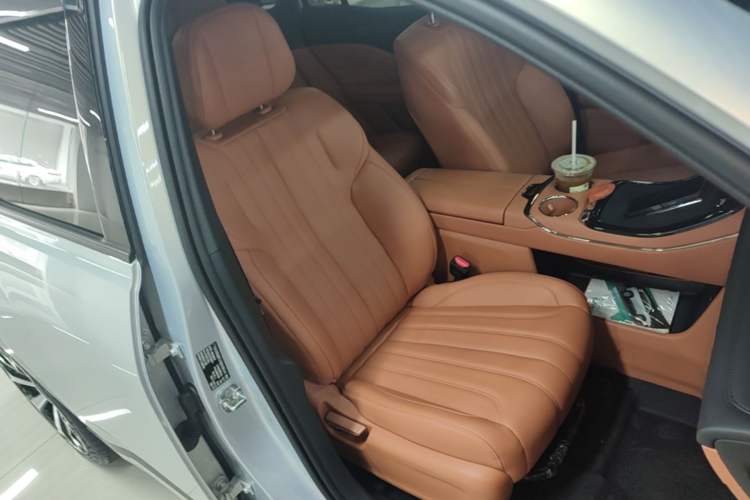 Used AION V 2024 Aion Tyrannosaurus 520 Smart Luxury Edition Right Front Seat