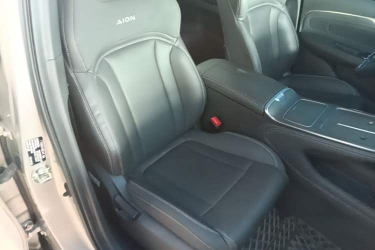 Used AION V 2024 Plus 70 Star Edition Lithium Iron Phosphate Right Front Seat