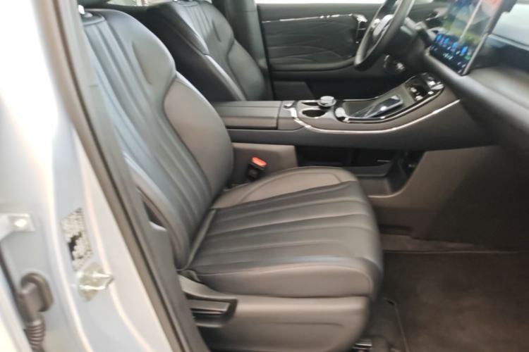 Used AION V 2024 Aion Tyrannosaurus 520 Smart Luxury Edition Right Front Seat