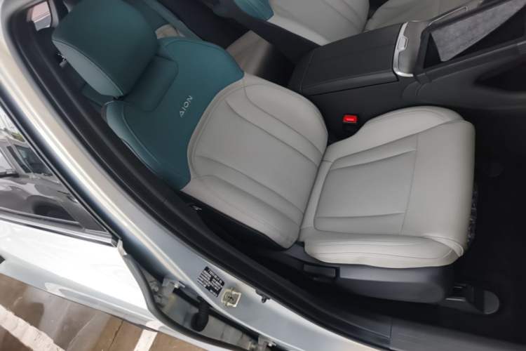 Used AION V 2024 Plus 70 Star Edition Ternary Lithium Right Front Seat