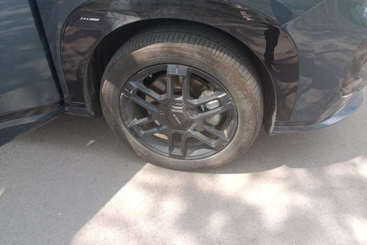 Used AION V 2024 Aion Tyrannosaurus 520 Smart Enjoy Edition Right Front Wheel Hub