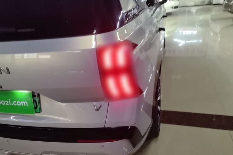 Used AION V 2024 Aion Tyrannosaurus 650 Smart Luxury Edition Right Rear Taillight