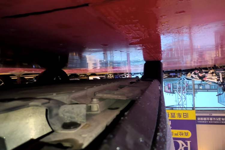 Used AION V 2024 Plus 70 Star Edition Lithium Iron Phosphate Right Side Sill