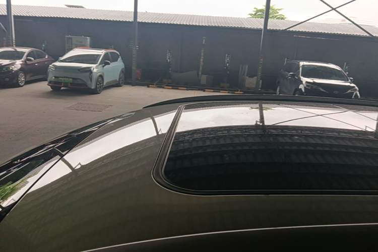 Used AION V 2024 Plus 70 Smart Edition Ternary Lithium Roof