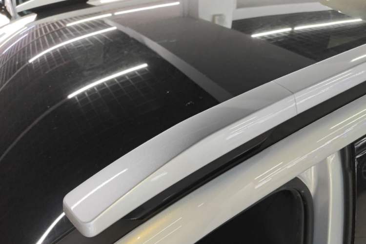 Used AION V 2024 Aion Tyrannosaurus 650 Smart Premium Edition Roof