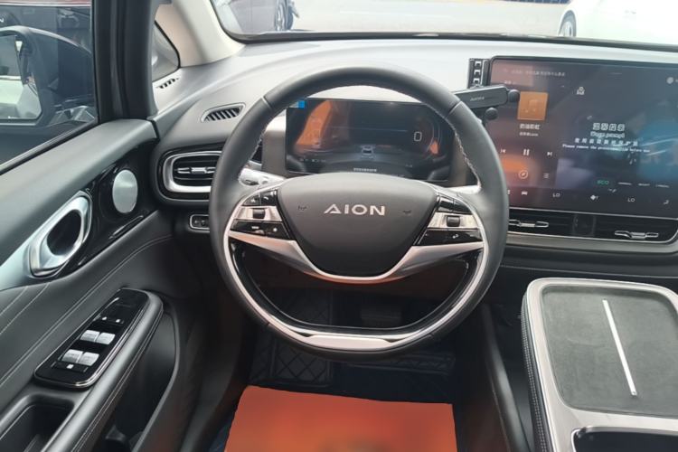 Used AION V 2024 Plus 70 Star Edition Lithium Iron Phosphate Steering Wheel