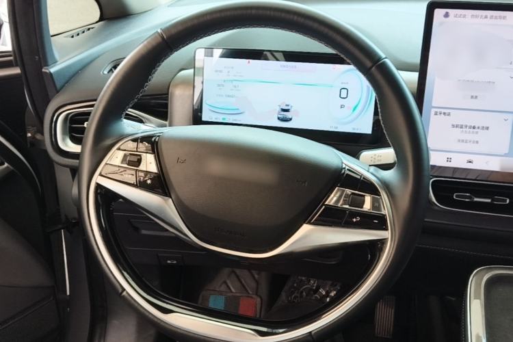 Used AION V 2024 Plus 70 Star Edition Lithium Iron Phosphate Steering Wheel
