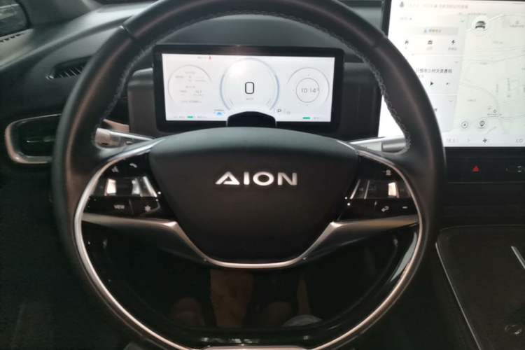 Used AION V 2024 Plus 70 Tech Edition Lithium Iron Phosphate Steering Wheel