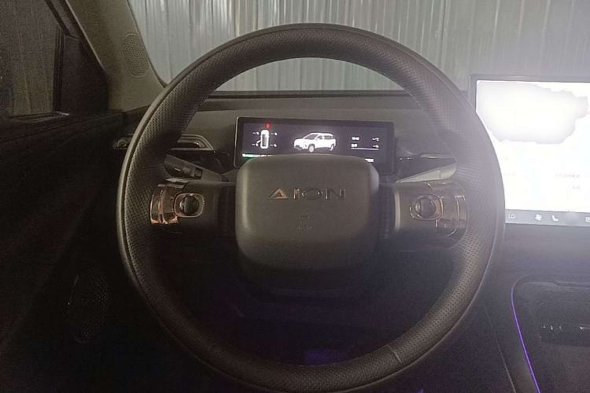 Used AION V 2024 Aion Tyrannosaurus 650 Smart Premium Edition Steering Wheel