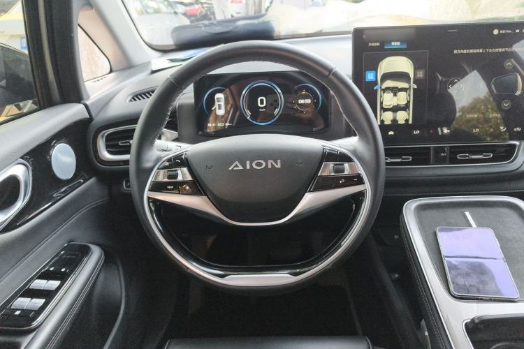 Used AION V 2024 Plus 70 Star Edition Lithium Iron Phosphate Steering Wheel