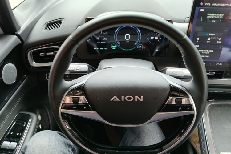 Used AION V 2024 Plus 70 Star Edition Lithium Iron Phosphate Steering Wheel