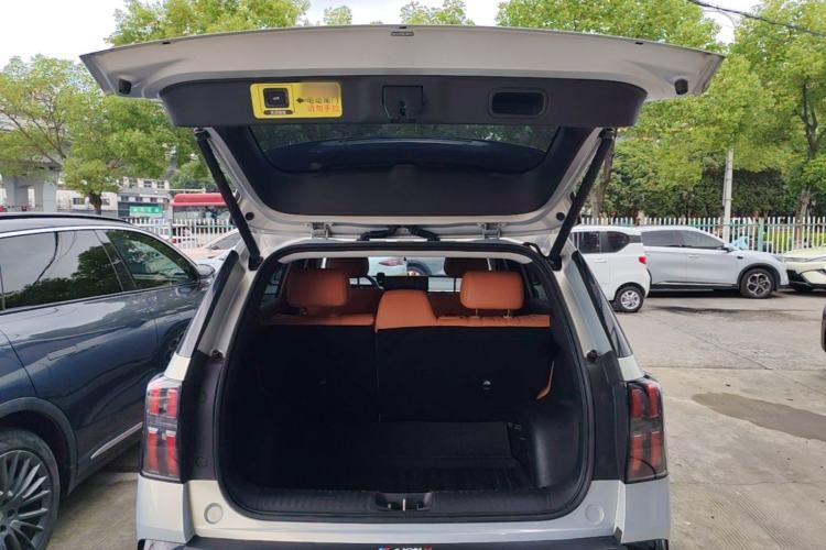 Used AION V 2024 Aion Tyrannosaurus 650 Smart Premium Edition Trunk