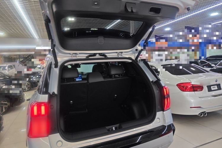 Used AION V 2024 Aion Tyrannosaurus 650 Smart Premium Edition Trunk