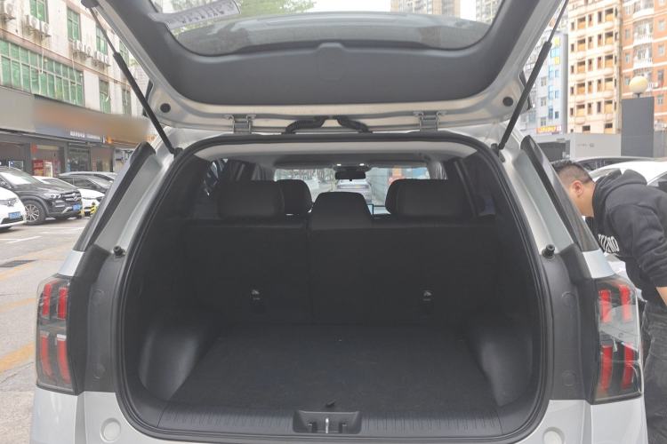 Used AION V 2024 Aion Tyrannosaurus 650 Smart Luxury Edition Trunk