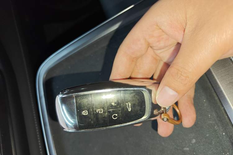 Used AION V 2024 Plus 70 Star Edition Ternary Lithium Vehicle Key